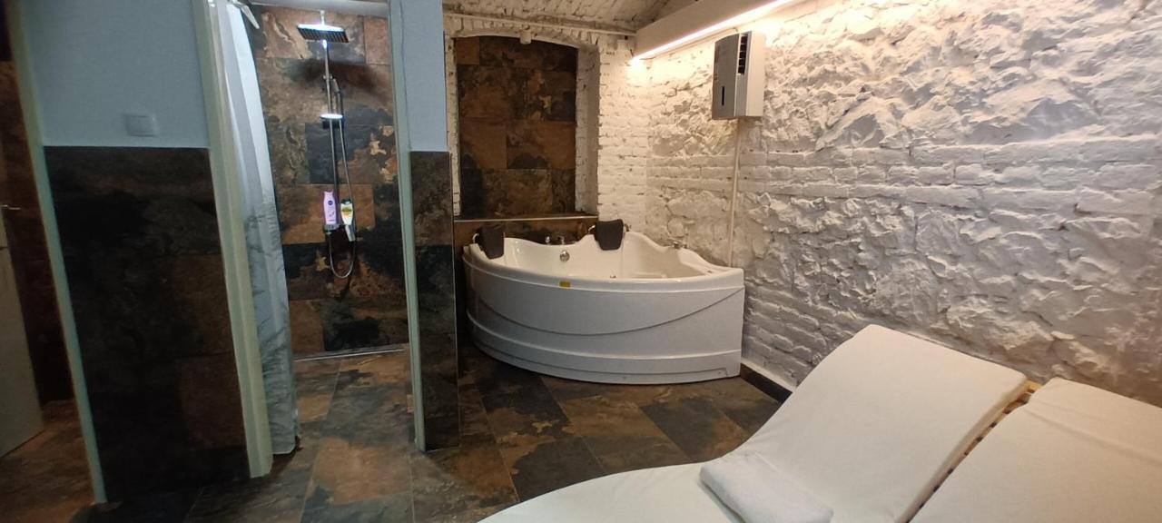 Old Cafe Spa Apartment Belgrád Kültér fotó