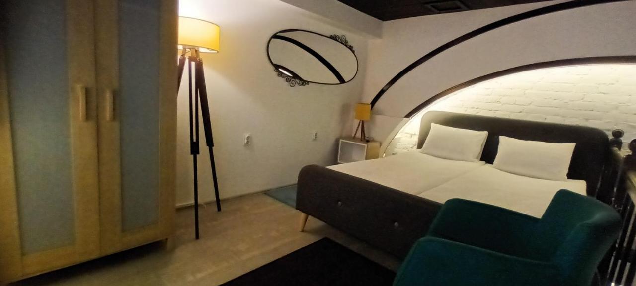 Old Cafe Spa Apartment Belgrád Kültér fotó