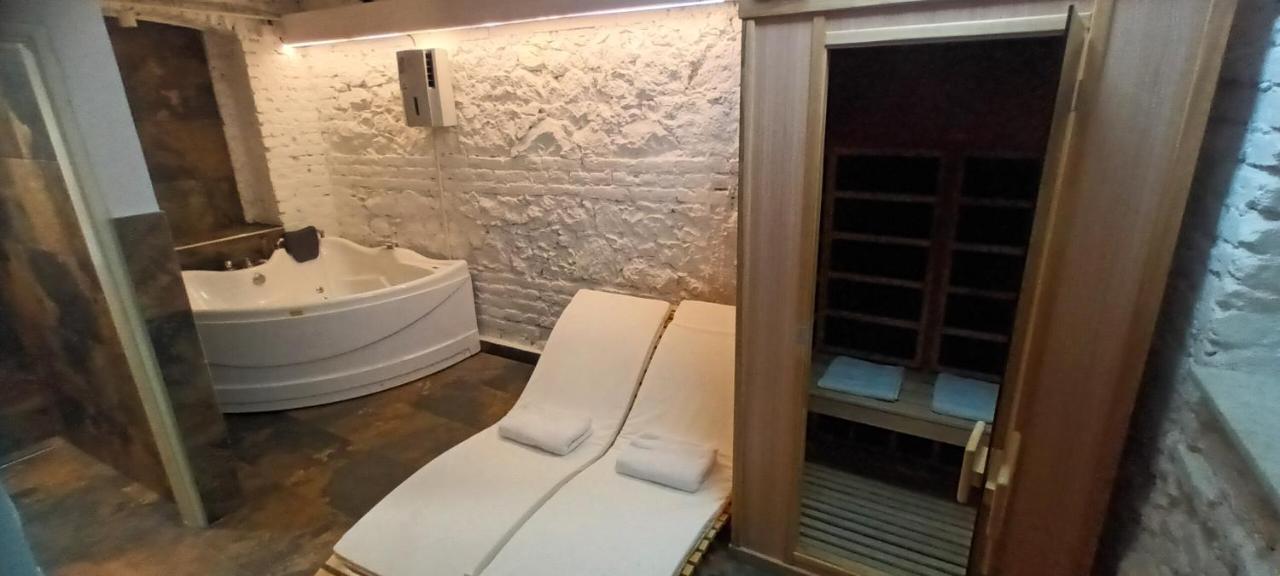 Old Cafe Spa Apartment Belgrád Kültér fotó