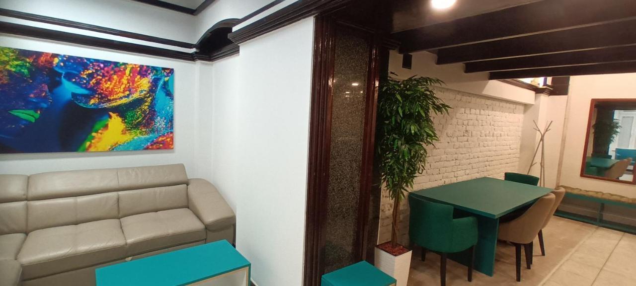 Old Cafe Spa Apartment Belgrád Kültér fotó